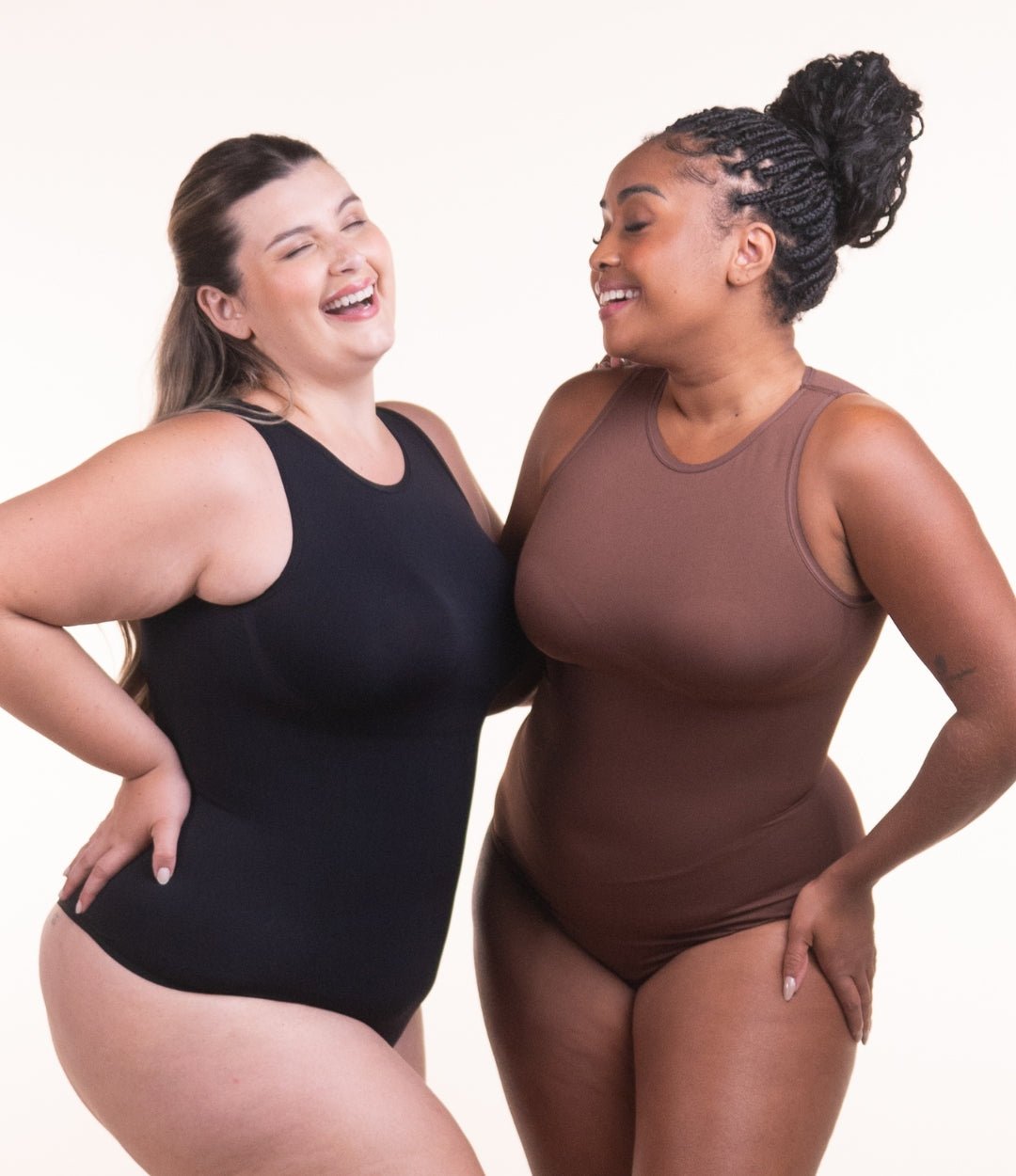 2 Bodys Chic Decote Alto Sem Costura - Compre 1 Leve 2 - Midastime