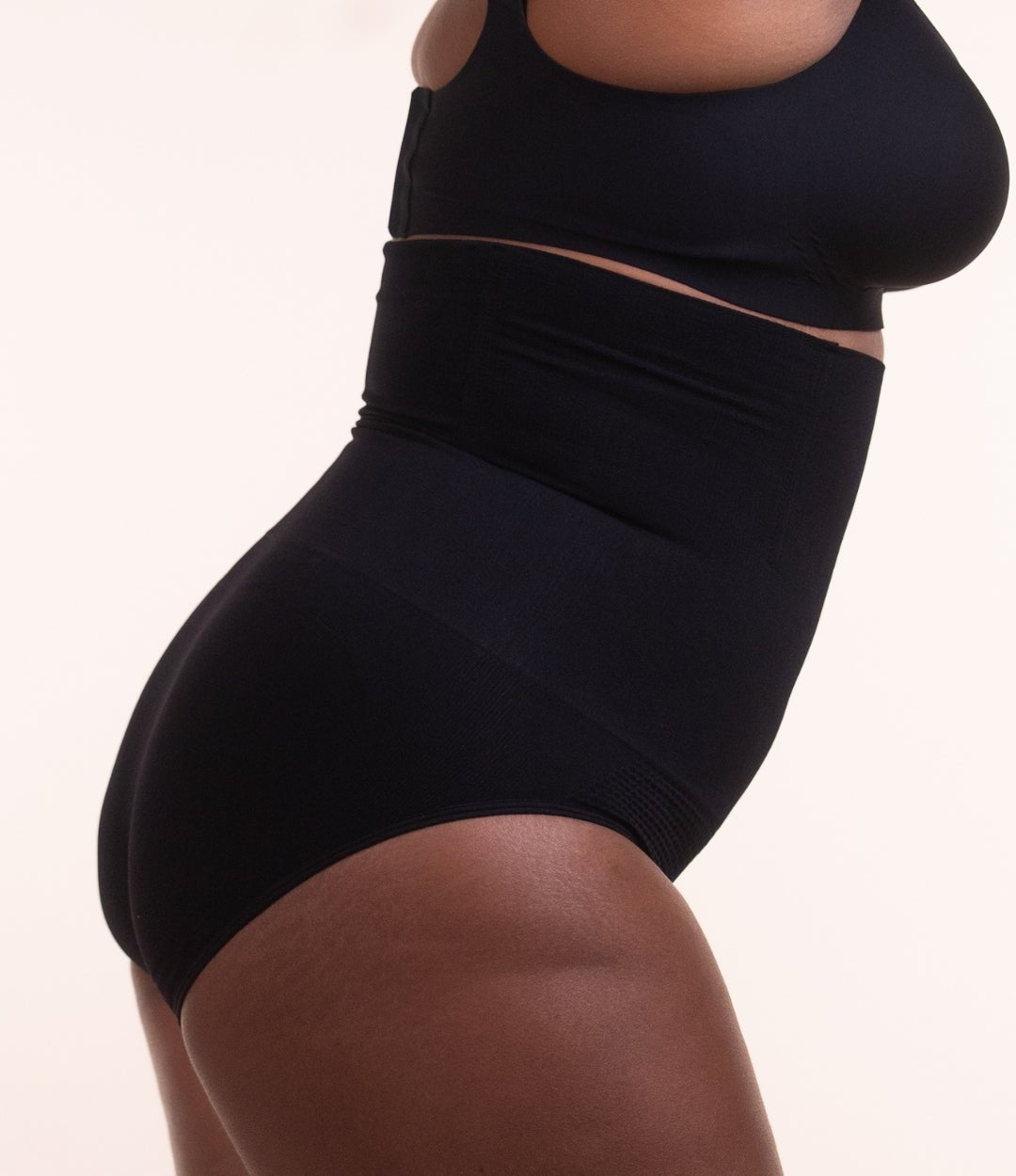 Calcinha Modeladora com Abertura Higiênica (50% OFF) - Midastime