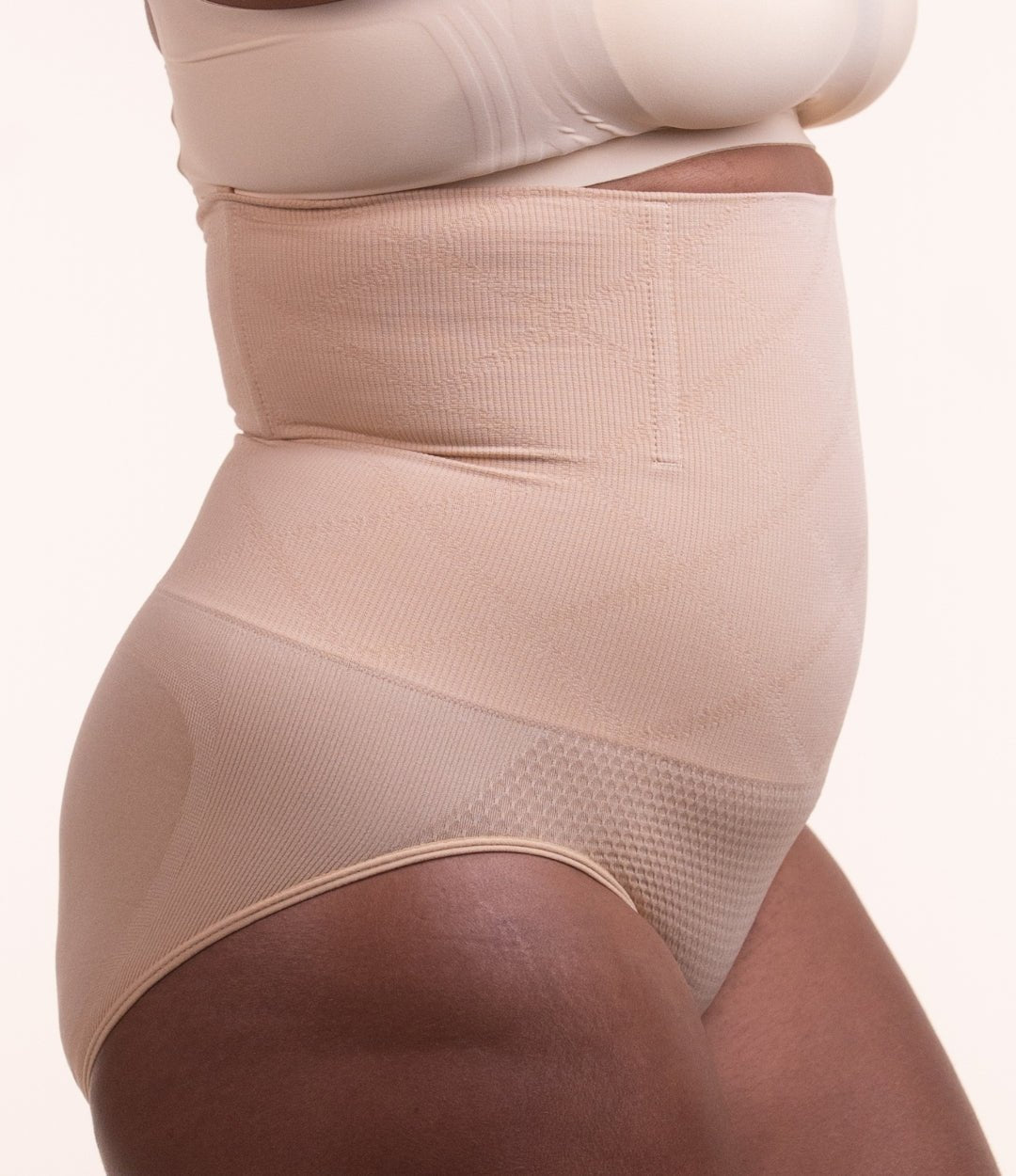 Calcinha Modeladora com Abertura Higiênica (50% OFF) - Midastime