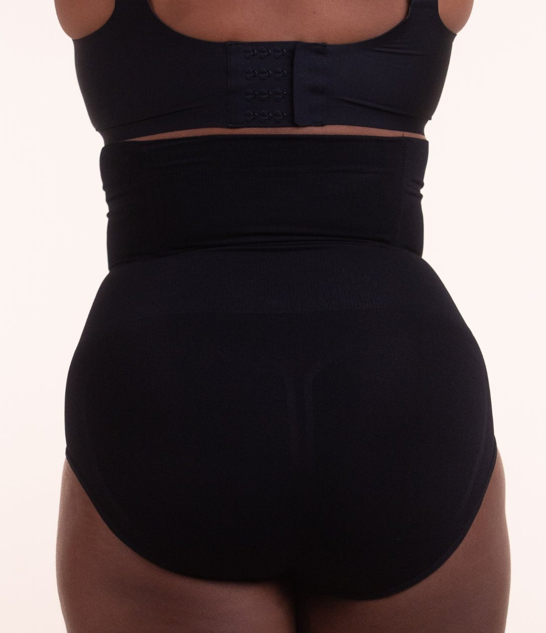 Calcinha Modeladora com Abertura Higiênica (50% OFF) - Midastime