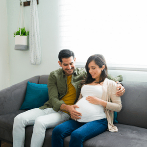 Como Contar que Está Grávida para o Marido? - Midastime