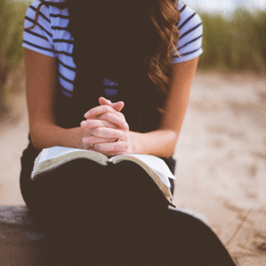 Como se Vestir para Ir a Igreja Evangélica? - Midastime