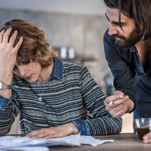 Meu Marido me Explora Financeiramente. O Que Fazer? - Midastime