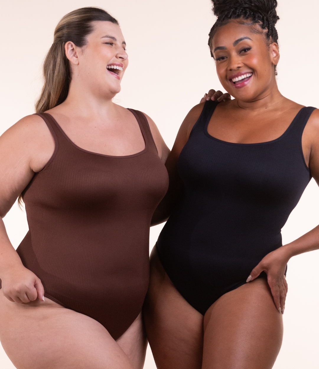 Body Shaper - Body modelador canelado com abertura higiênica