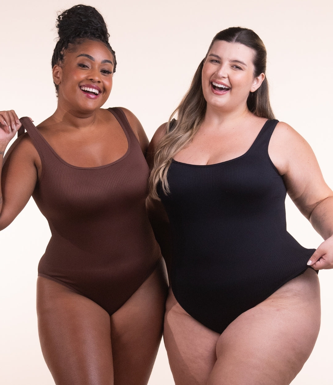 Body Shaper - Body modelador canelado com abertura higiênica