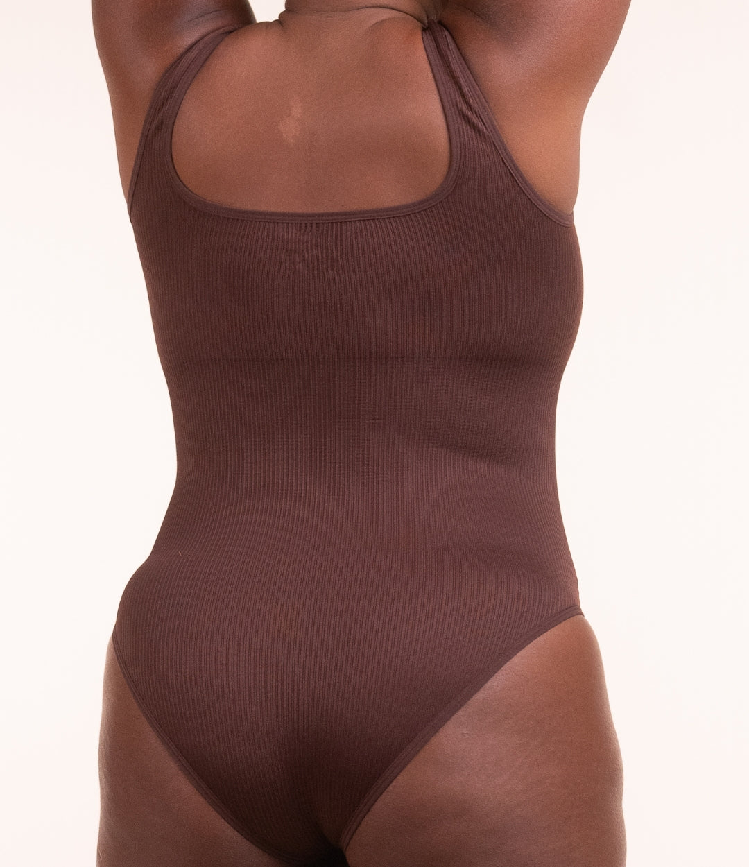 Body Shaper - Body modelador canelado com abertura higiênica