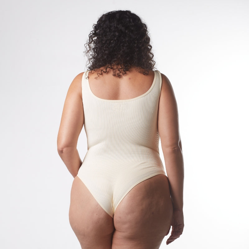 Body Shaper - Body modelador canelado com abertura higiênica