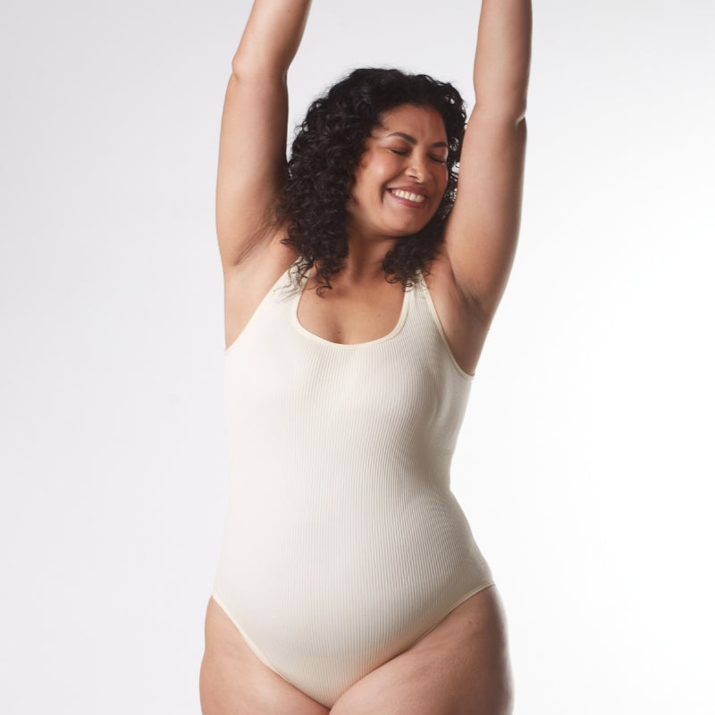 Body Shaper - Body modelador canelado com abertura higiênica