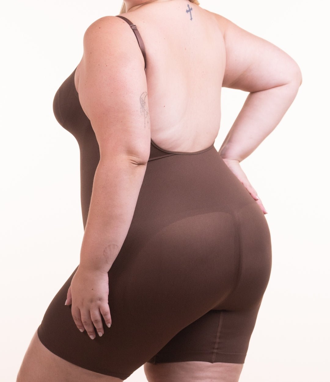 Macaquinho Soft Naked Costas Aberta (50% OFF) - Midastime